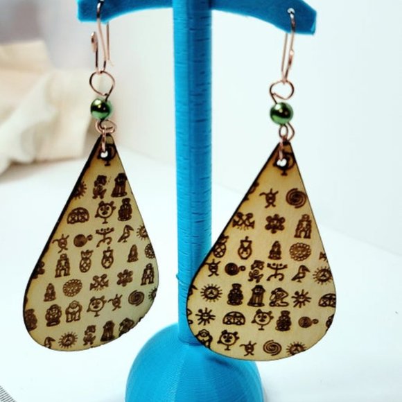 Custom Wood Taino Drawing Patterns Statement Trendy Earrings NWOT handmade - Picture 4 of 6
